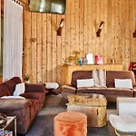 Hotel Morel 1586 & 3*