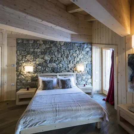 Hotel Morel 1586 &