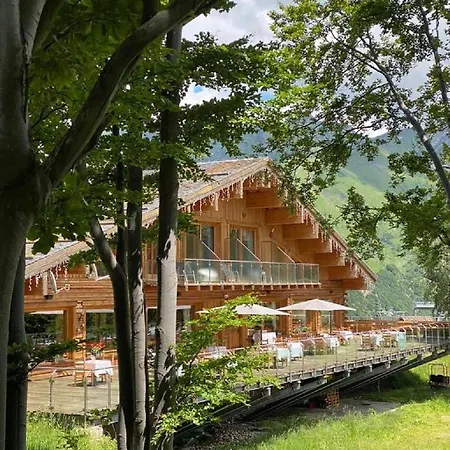 Hotel Morel 1586 & 3*