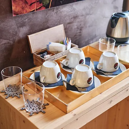 Hotel Morel 1586 & 3*